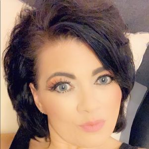 Meet your Posher, Yvette